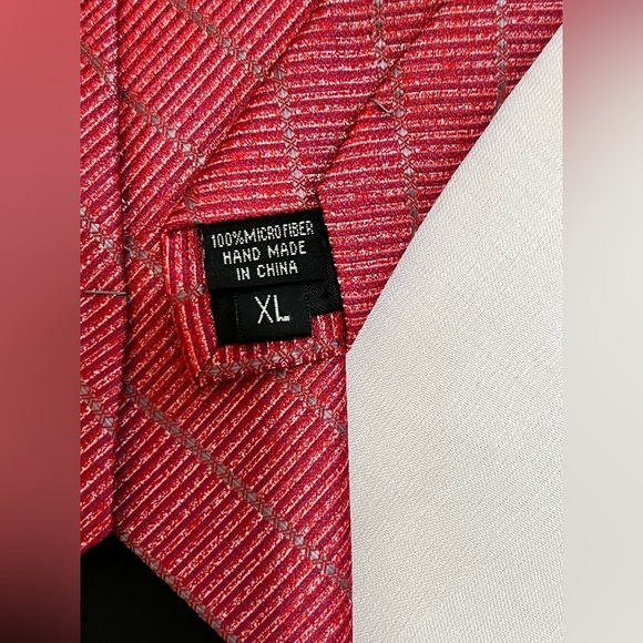 Stacy Adam’s Microfiber Extra Long Red Striped Tie - Picture 4 of 5